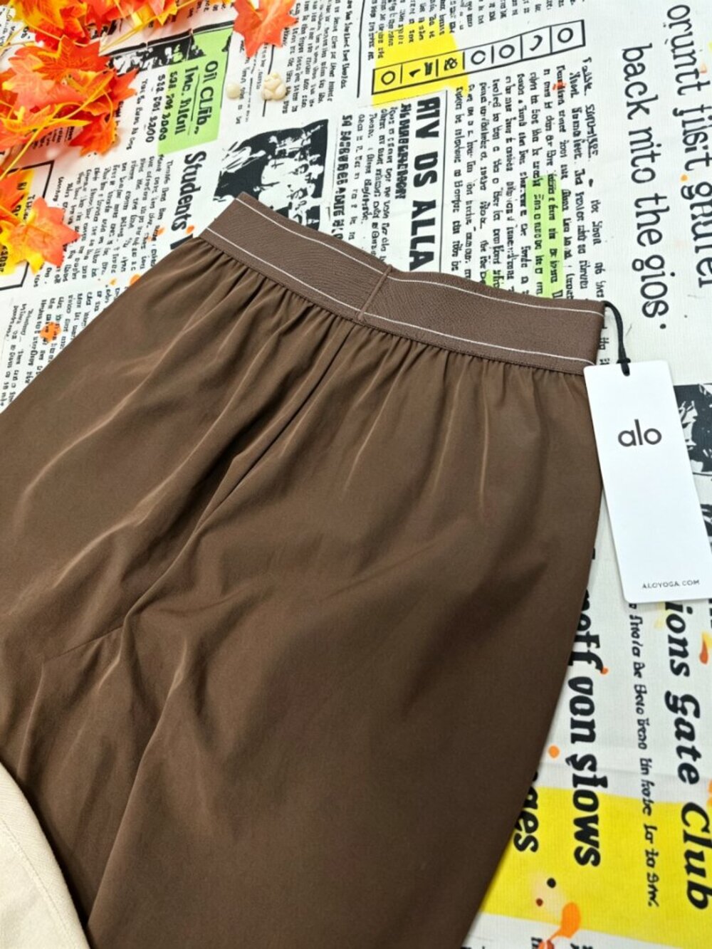 Espresso☕️ALO Yoga Suit Up Trouser NWT Regular 30" Inseam🤎 - Picture 5 of 7